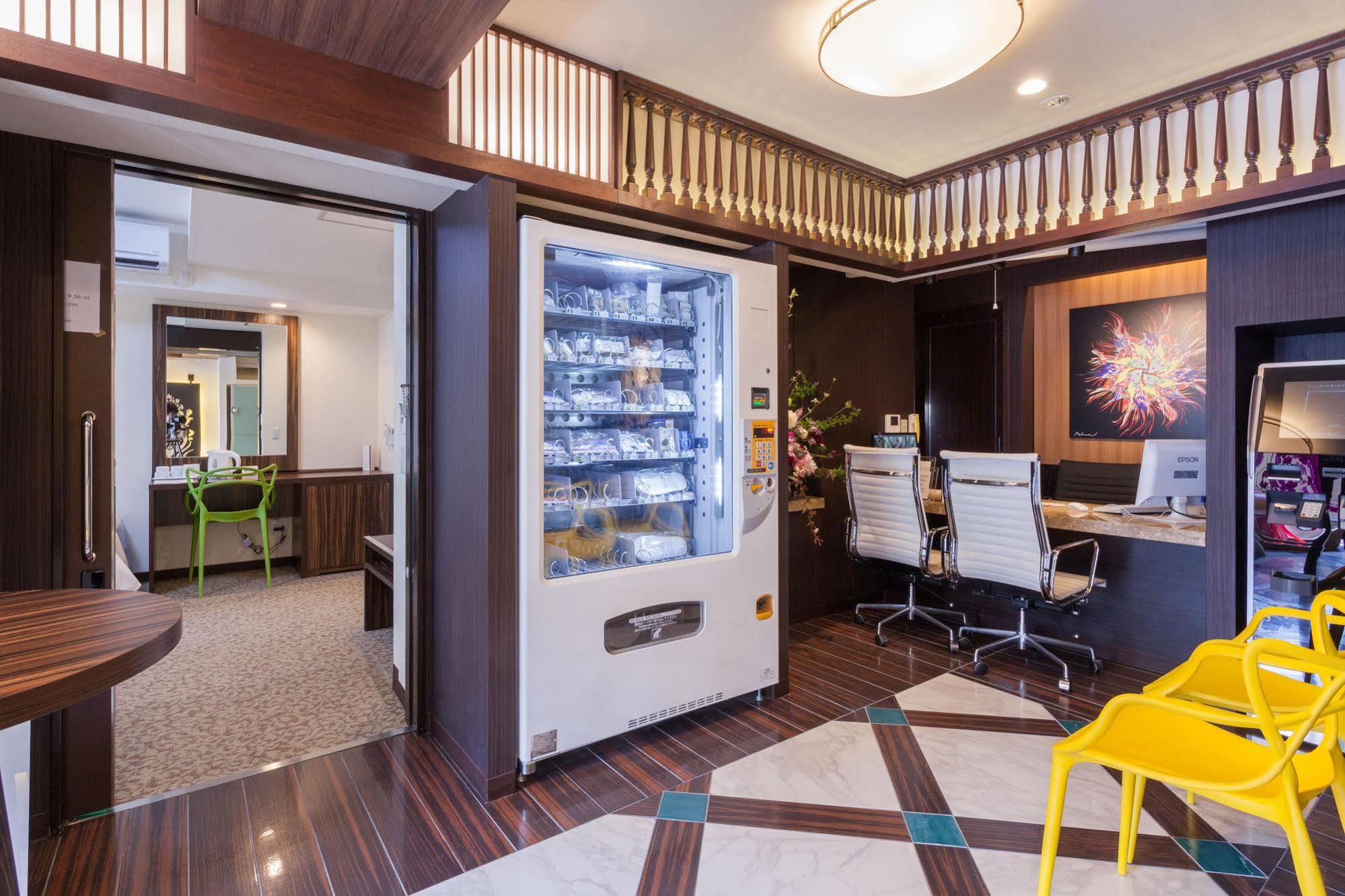 Okinawa Kariyushi Lch. Premium Hotel Naha Exterior photo